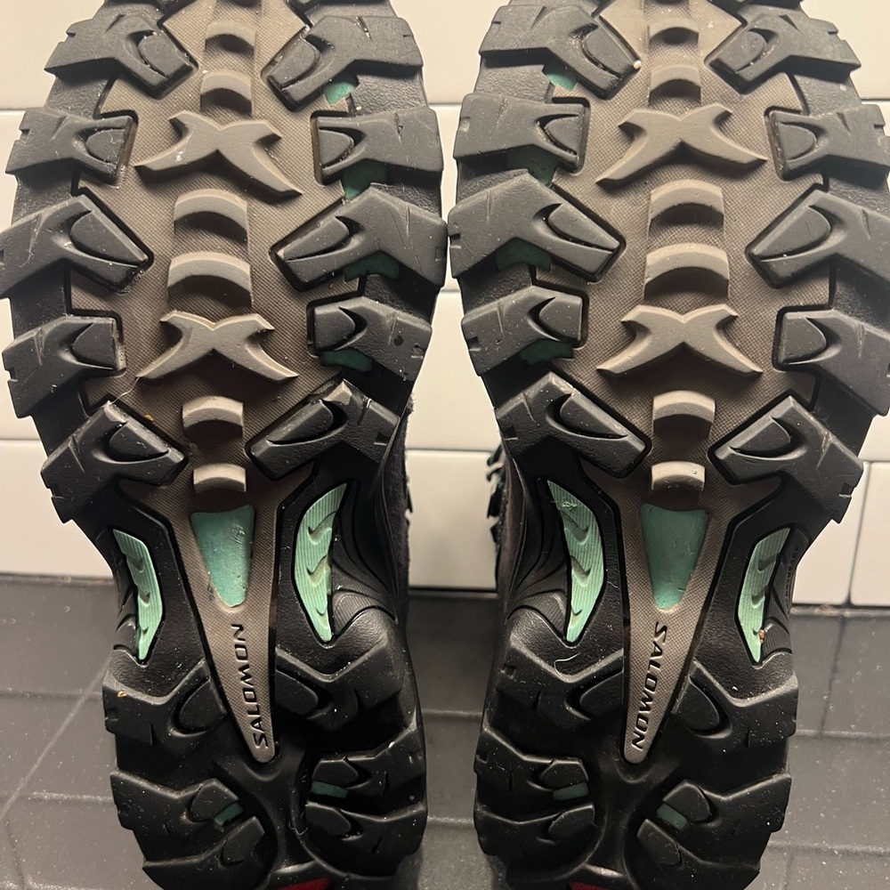 Salomon Black Lace Up Boots - Picture 6 of 8